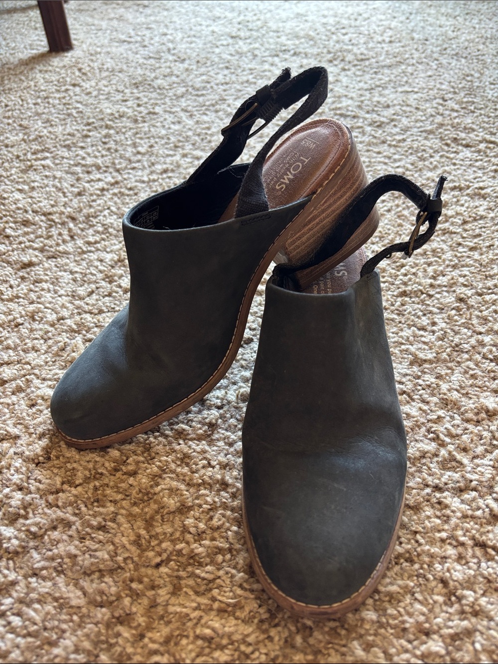 Toms || Black Slingback Clog Mules Brown Wooden Heels Size 8.5